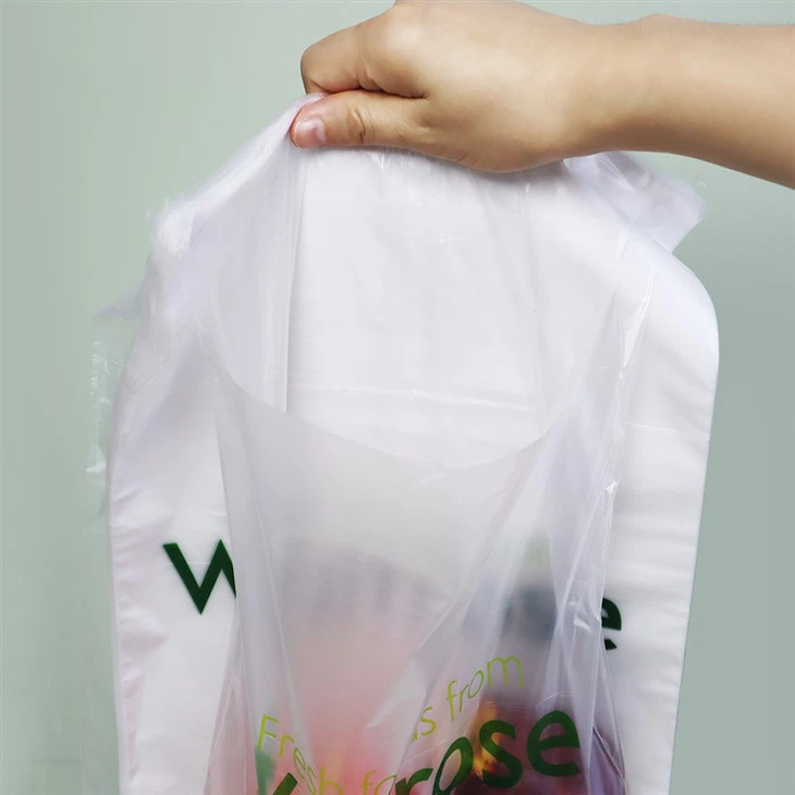 Automatic packaging vegetable fresh-keeping bag