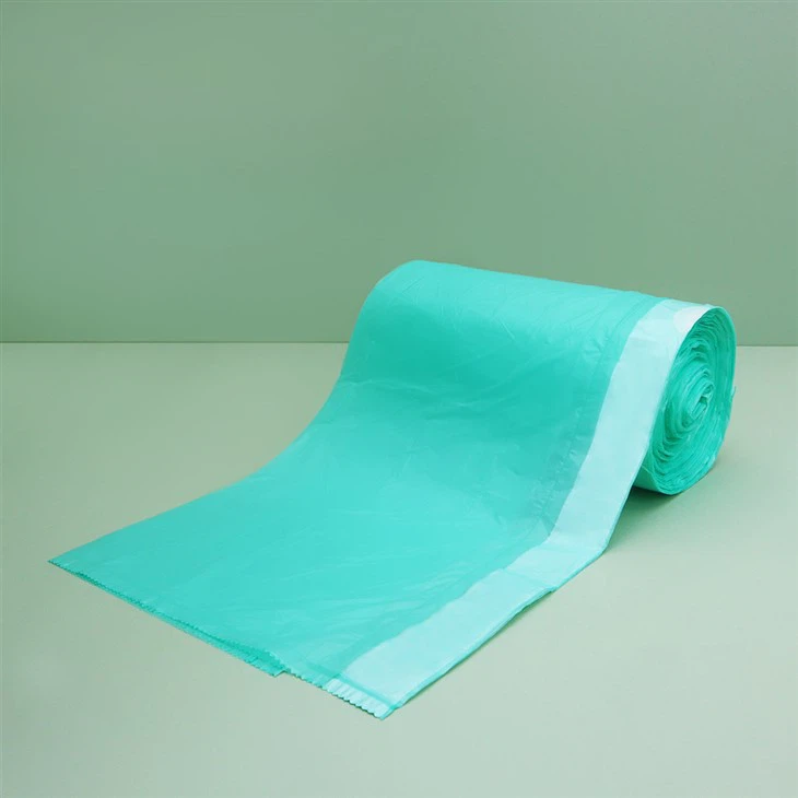 Rolled staggered and overlapping drawstring garbage bags